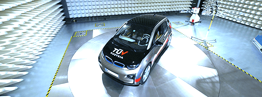 P1280574_TUV_AUSTRIA_EMV_Absorber_Halle_Anechoic_Chamber_500px.png